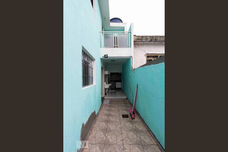 Casa para alugar com 70m², 2 quartos e sem vagaQuintal