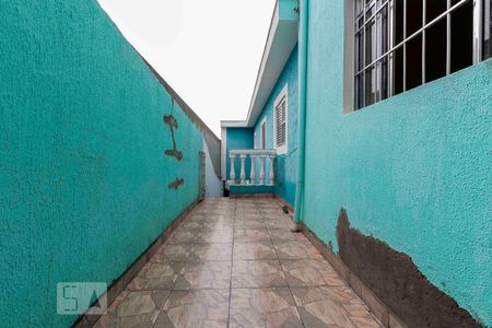 Casa para alugar com 70m², 2 quartos e sem vagaQuintal