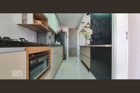 Apartamento à venda com 90m², 3 quartos e 2 vagasCozinha