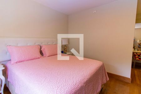 Apartamento à venda com 167m², 3 quartos e 3 vagas Apartamento à venda com 167m², 3 quartos e 3 vagasSuíte 3