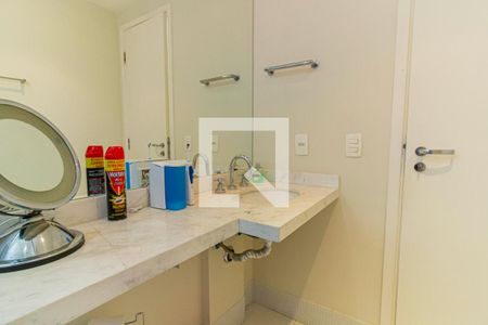 Apartamento à venda com 167m², 3 quartos e 3 vagas Apartamento à venda com 167m², 3 quartos e 3 vagasBanheiro da Suíte 2