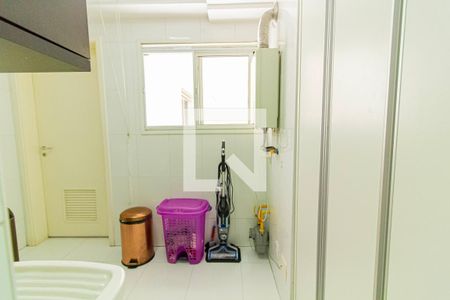 Apartamento à venda com 167m², 3 quartos e 3 vagas Apartamento à venda com 167m², 3 quartos e 3 vagasÁrea de Serviço