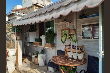 Apartamento à venda com 143m², 3 quartos e 1 vagaVaranda