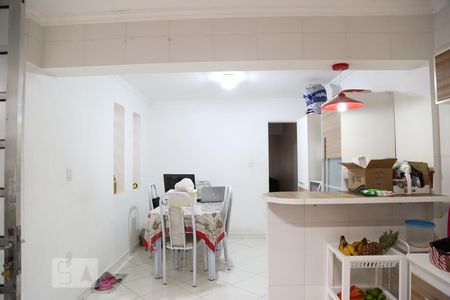 Casa à venda com 110m², 3 quartos e 2 vagasCozinha