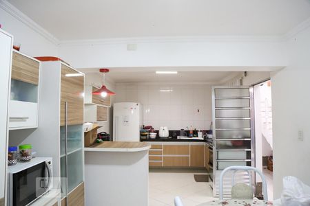 Casa à venda com 110m², 3 quartos e 2 vagasCozinha