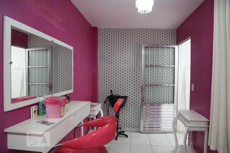 Casa à venda com 110m², 3 quartos e 2 vagasQuarto de Serviço