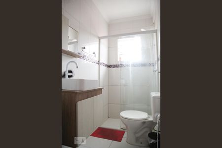 Casa à venda com 110m², 3 quartos e 2 vagasBanheiro 1