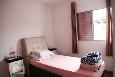 Casa à venda com 110m², 3 quartos e 2 vagasQuarto 2