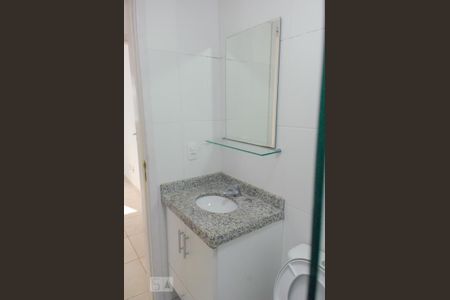 Banheiro de apartamento para alugar com 3 quartos, 82m² em Centro, Diadema