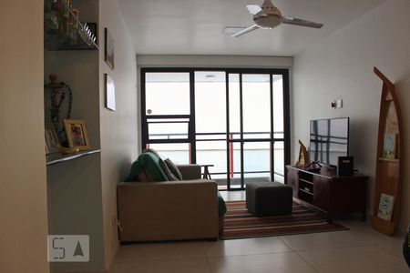 Apartamento à venda com 90m², 3 quartos e 2 vagasSala