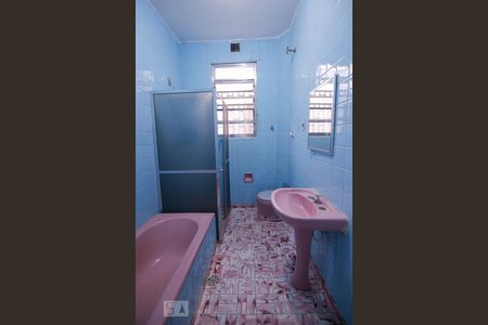 Casa à venda com 186m², 3 quartos e 1 vagaBanheiro 1