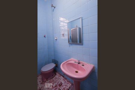 Casa à venda com 186m², 3 quartos e 1 vagaBanheiro 1