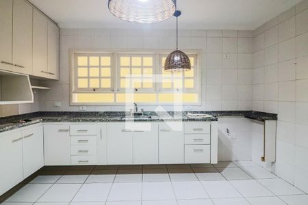 Casa à venda com 156m², 3 quartos e 3 vagasCozinha
