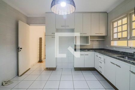 Casa à venda com 156m², 3 quartos e 3 vagasCozinha