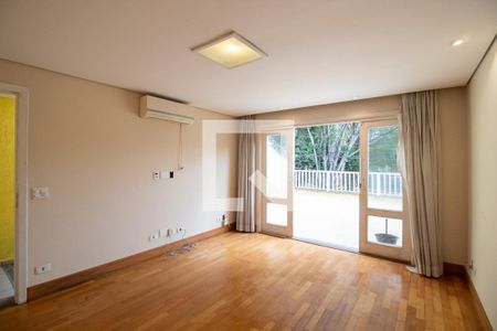 Sala de casa à venda com 3 quartos, 156m² em Jardim Odete, São Paulo