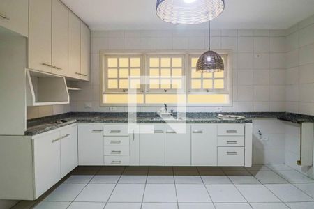 Casa à venda com 156m², 3 quartos e 3 vagasCozinha