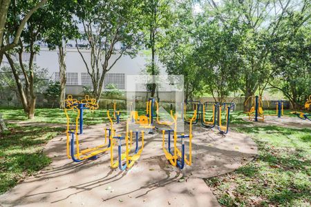 Casa à venda com 156m², 3 quartos e 3 vagasArea Verde em frente ao imovel.