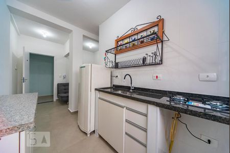 Cozinha e Área de Serviço de kitnet/studio para alugar com 1 quarto, 18m² em Vila Linda, Santo André
