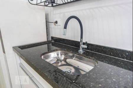 Pia de kitnet/studio para alugar com 1 quarto, 18m² em Vila Linda, Santo André
