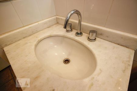 Apartamento à venda com 71m², 2 quartos e sem vagaDetalhe Banheiro da Suíte