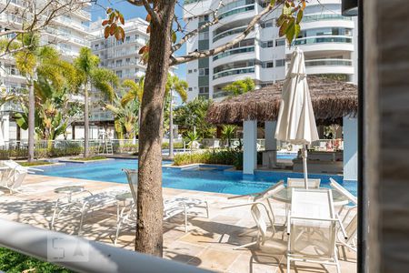 Apartamento à venda com 195m², 3 quartos e sem vagaÁrea Comum - Piscina