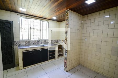 Casa à venda com 68m², 3 quartos e 1 vaga Casa à venda com 68m², 3 quartos e 1 vagaCozinha