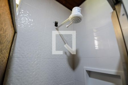 Casa à venda com 68m², 3 quartos e 1 vaga Casa à venda com 68m², 3 quartos e 1 vagaBanheiro