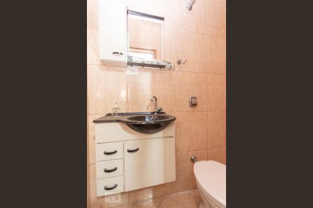 Casa à venda com 156m², 4 quartos e 2 vagas Casa à venda com 156m², 4 quartos e 2 vagasBanheiro edícula