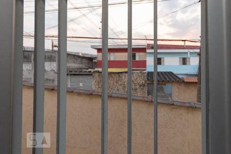 Casa à venda com 156m², 4 quartos e 2 vagas Casa à venda com 156m², 4 quartos e 2 vagasVista do quarto 2