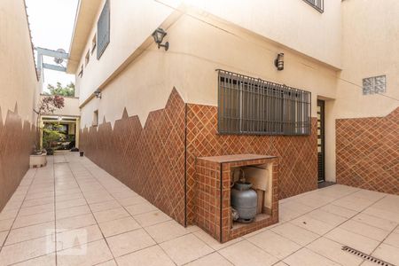 Casa à venda com 156m², 4 quartos e 2 vagas Casa à venda com 156m², 4 quartos e 2 vagasQuintal