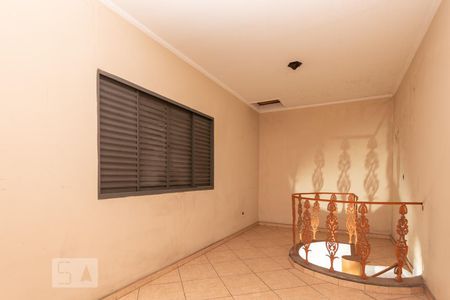 Casa à venda com 156m², 4 quartos e 2 vagas Casa à venda com 156m², 4 quartos e 2 vagasQuarto edícula