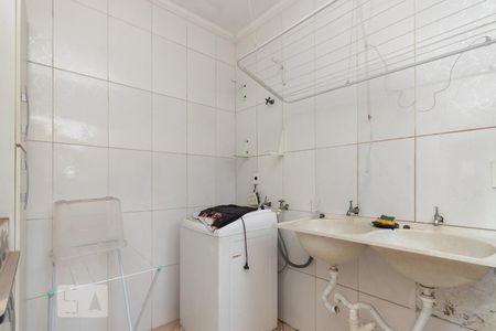 Casa à venda com 156m², 4 quartos e 2 vagas Casa à venda com 156m², 4 quartos e 2 vagasÁrea de serviço