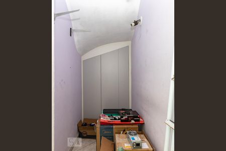 Casa à venda com 156m², 4 quartos e 2 vagas Casa à venda com 156m², 4 quartos e 2 vagasDeposito