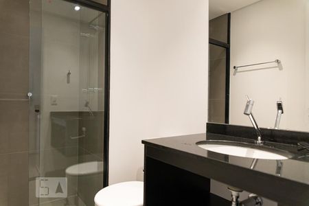 Banheiro de kitnet/studio à venda com 1 quarto, 33m² em Vila Buarque, São Paulo