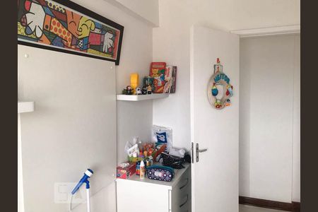 Apartamento à venda com 98m², 2 quartos e 2 vagasQuarto 2