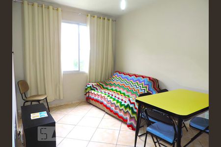 Sala de apartamento para alugar com 1 quarto, 40m² em Agronômica, Florianópolis