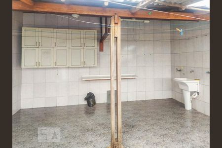 Área de serviço de casa para alugar com 3 quartos, 110m² em Jardim São Carlos (zona Leste), São Paulo