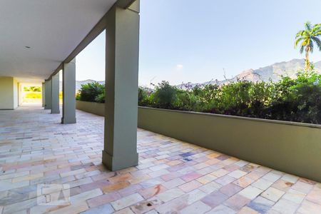 Apartamento à venda com 83m², 2 quartos e 1 vagaÁrea Comum