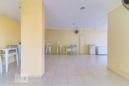 Apartamento à venda com 83m², 2 quartos e 1 vagaÁrea Comum