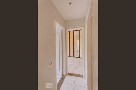 Corredor de apartamento para alugar com 2 quartos, 83m² em Freguesia (jacarepaguá), Rio de Janeiro