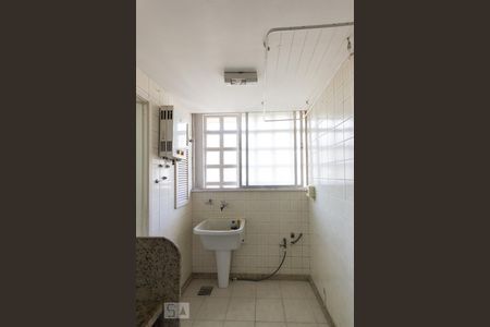 Apartamento à venda com 83m², 2 quartos e 1 vagaCozinha e Área de Serviço