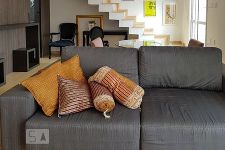 Sala de apartamento para alugar com 1 quarto, 80m² em Mercês, Curitiba