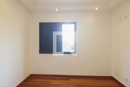 Apartamento à venda com 144m², 5 quartos e 2 vagasQuarto 2