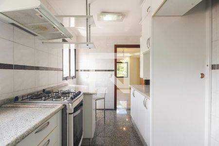 Apartamento à venda com 144m², 5 quartos e 2 vagasCozinha