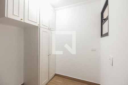 Apartamento à venda com 144m², 5 quartos e 2 vagasQuarto 4