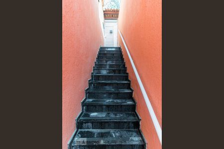 Casa para alugar com 70m², 2 quartos e sem vagaEscada