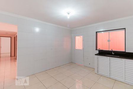 Cozinha de casa para alugar com 2 quartos, 70m² em Vila Primavera, São Paulo