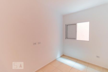 Quarto 2 de casa para alugar com 2 quartos, 70m² em Vila Primavera, São Paulo