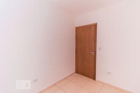 Quarto 2 de casa para alugar com 2 quartos, 70m² em Vila Primavera, São Paulo