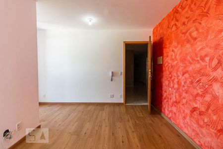 Sala de apartamento para alugar com 2 quartos, 45m² em Cidade das Flores, Osasco